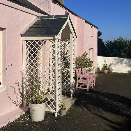 The Pink Cottage Upstairs Suite & Garden Summer Room Whitehead Exterior photo
