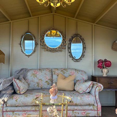 The Pink Cottage Upstairs Suite & Garden Summer Room Whitehead Exterior photo