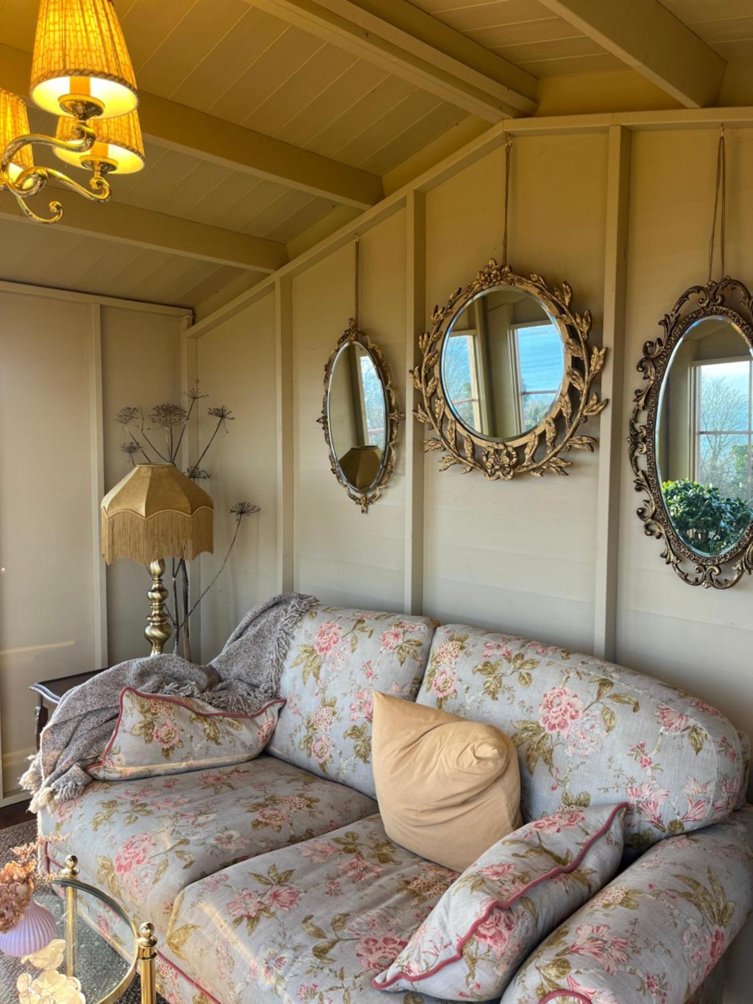 The Pink Cottage Upstairs Suite & Garden Summer Room Whitehead Exterior photo